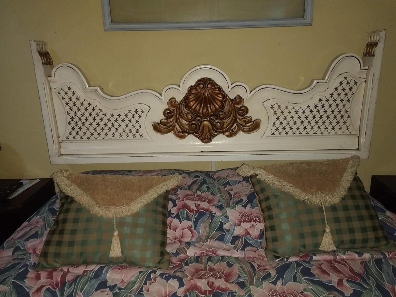 Give House Bed and Breakfast Guatemala-Stad Buitenkant foto