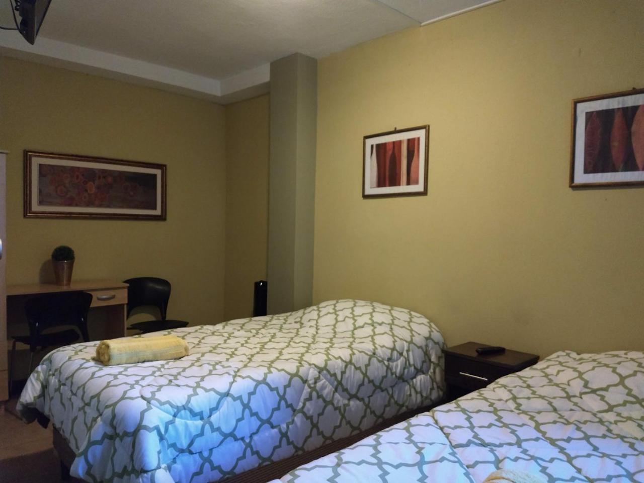 Give House Bed and Breakfast Guatemala-Stad Buitenkant foto